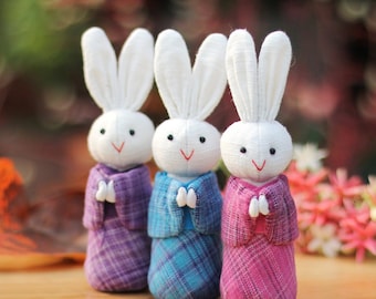 Bunny-knuffelset van 50: handgemaakt speelgoedkonijn, kimonodecor paashaas
