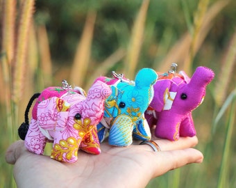 Wholesale : 50 Elephant key chains, Animal keychain, Elephant key ring, Gift