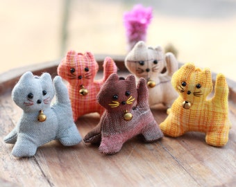 Set of 5 - Handmade cat keychain