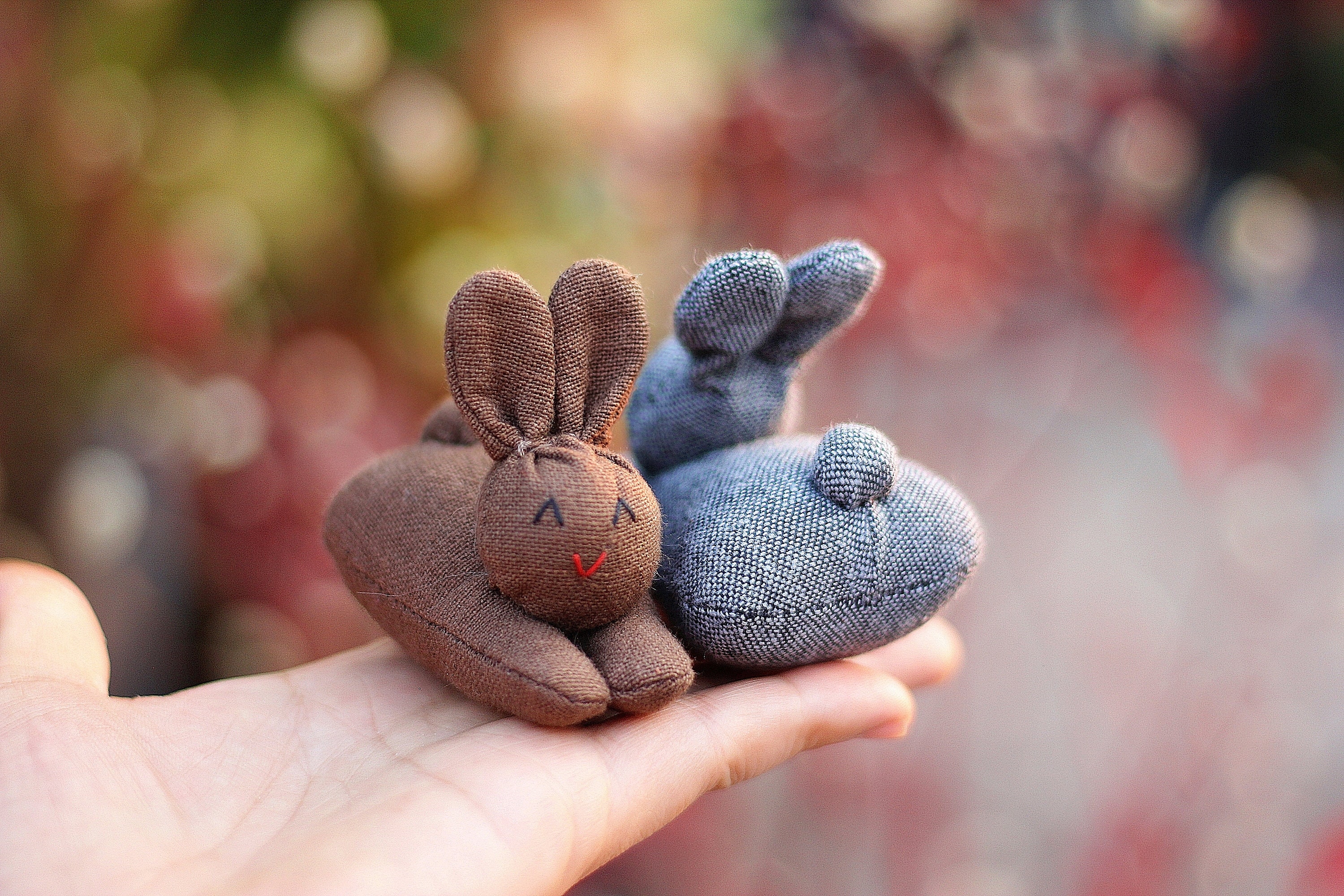 3 Organic stuffed bunnies in carrot zip purse, Bunny Easter, Bunny toy, Home decor, White bunny plush, Children&#39;s gift