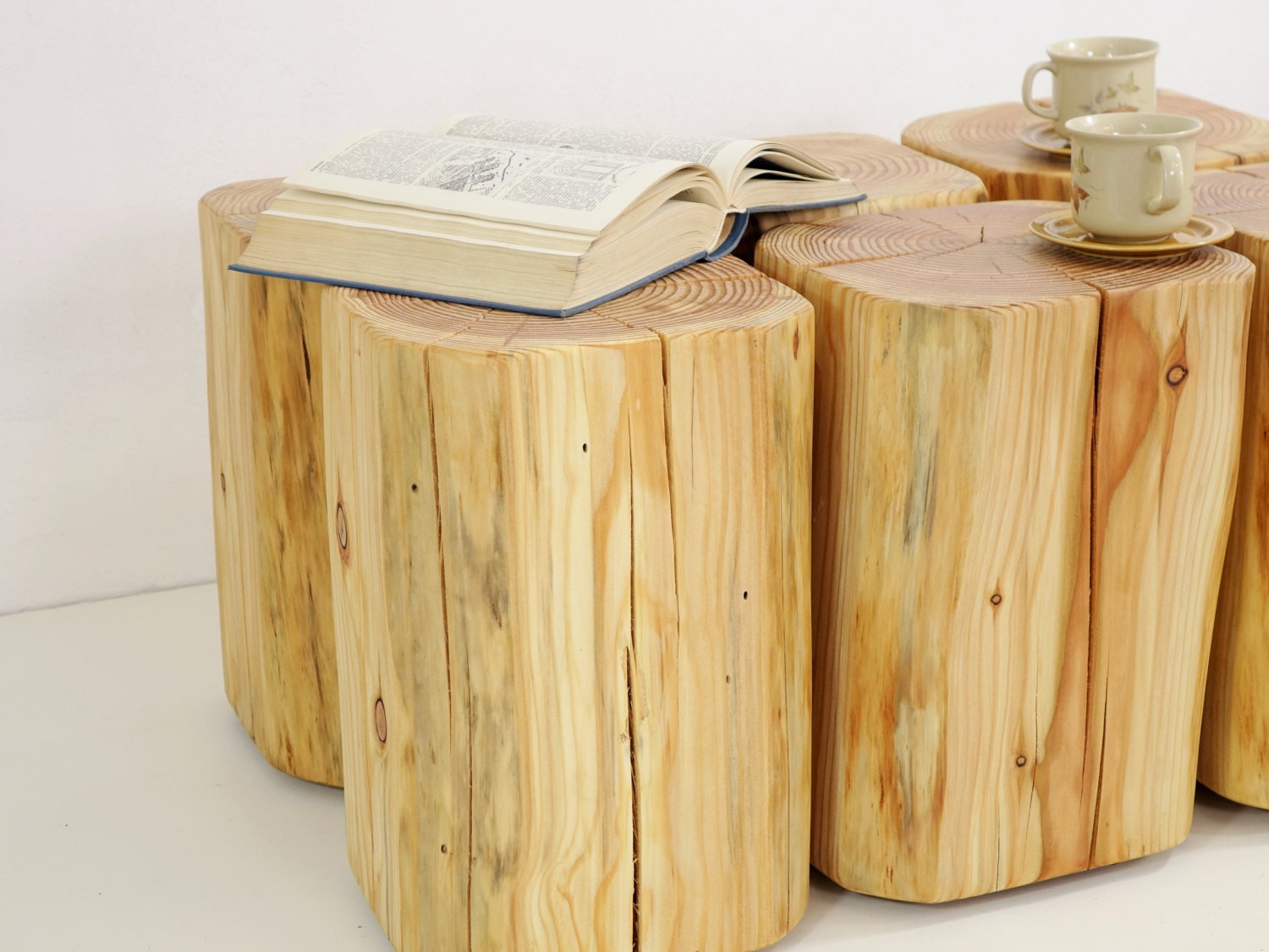 wooden block table tree trunks set timber wood table Baumstumpf