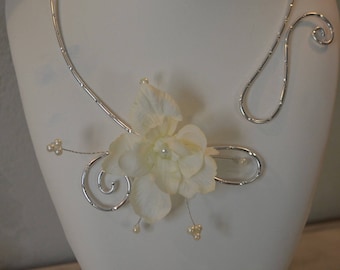 Victoria - necklace silver Ivory Pearl flower - wedding jewelry