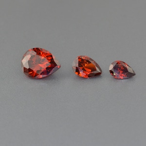 Cubic zirconia 3x5 - 9x11 mm garnet pear cut red garnet loose cubic zirconia faceted gem