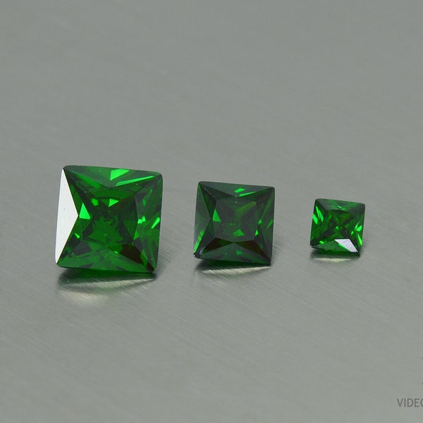 Cubic zirconia 2 - 10 mm green emerald square cut loose cubic zirconia faceted gem