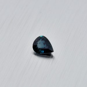Zafiro natural facetado pera de piedra preciosa suelta 4,9x6,2x2,9 MM temblada gema de zafiro azul NO TRATADO