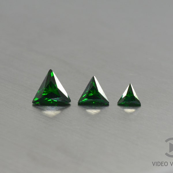 Cubic zirconia 3 to 10 mm emerald triangle green loose cubic zirconia faceted gem