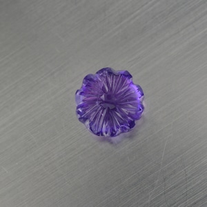 Natural amethyst fancy carving flower 8 - 12 mm