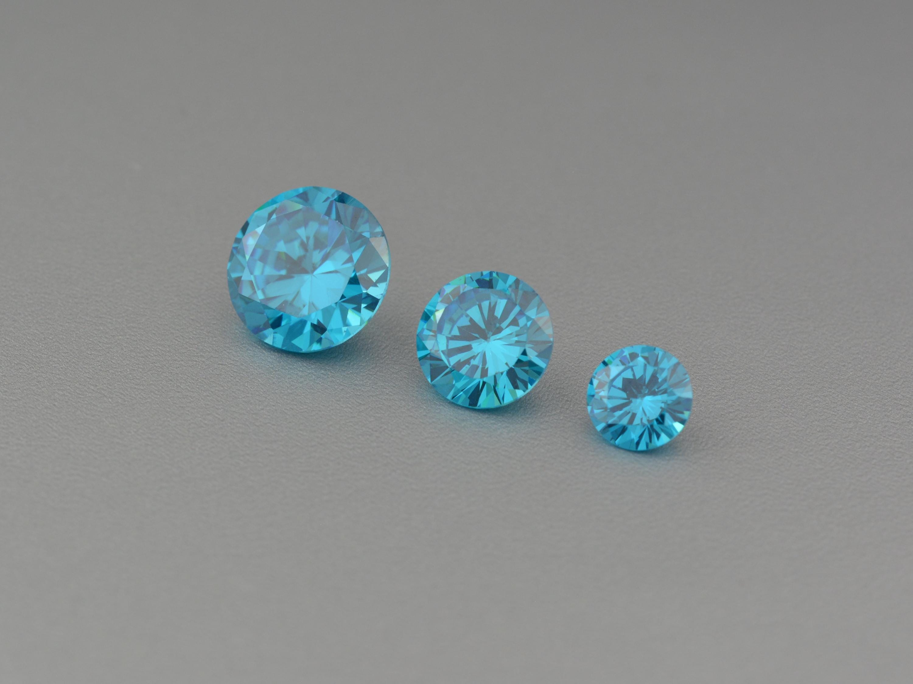 Topazes Bleues Calibrées 7x5 Mm - Offre 1 Gratuite Pour 4 Achetées, Naturelles, Qualité Très Bonne