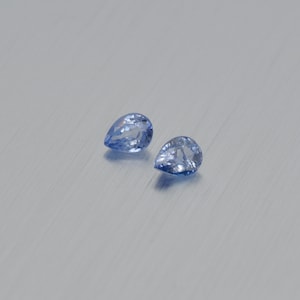 Natural sapphire pair faceted loose gemstone  2pc pear 3,1x4x2,1 MM faceted blue  sapphire gem