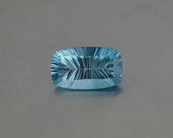 Cojín topacio azul suizo natural 14,3 x 24,3 mm 28,1ct corte especial