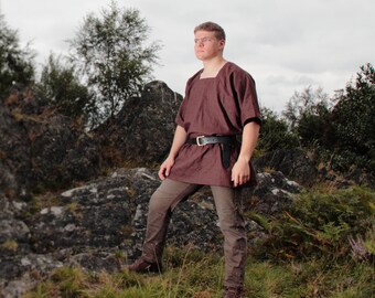 Dark Brown Medieval LARP Hero Shirt, Square Neck Short-Sleeve Kirtle Base-Layer, Natural Nettle-Cloth Viking Warrior Fantasy Ranger Costume