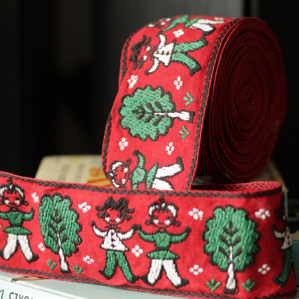 1,20m_Vintage woven jacquard ribbon trim with embroidered  children dancing in the woods