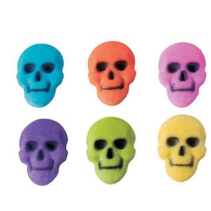 Set of 12 Skull Sugar Decorations, Cupcake Toppers, Cake Topper, Day of the Dead, Dia de los Muertos, Dia de los Angelitos, Halloween