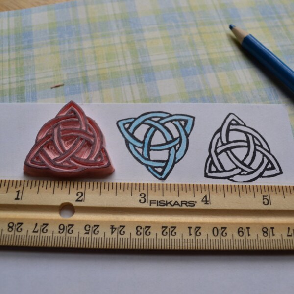 Celtic Circle Knot, Hand Carved Celtic Stamp, Circle Knot Rubber Stamp, Scrapbook Stamp
