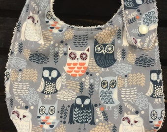 Arctic woodsy owl bib