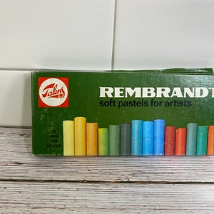 Vintage Rembrandt soft pastels ~ 15 Sticks ~ Talens