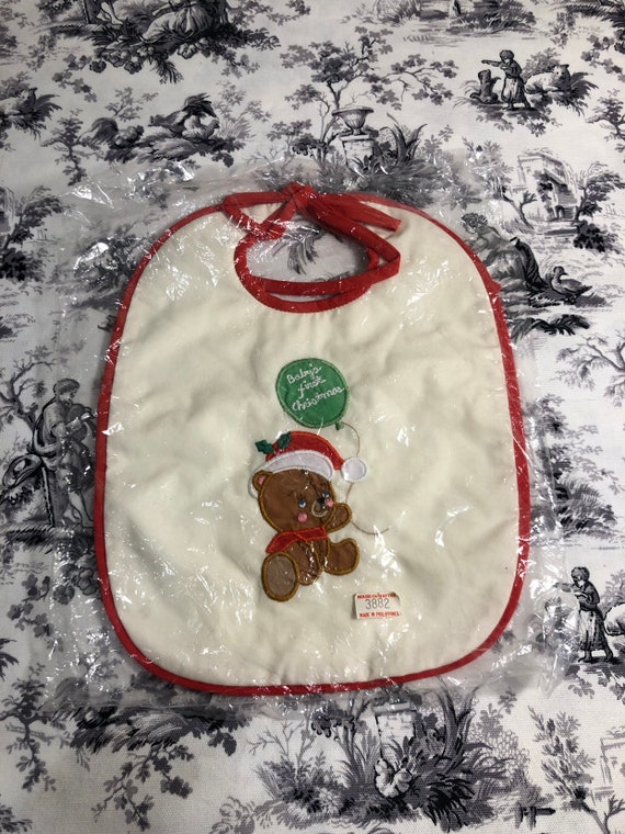 Vintage baby's first Christmas bib ~ teddy bear ~ house of Hatten Inc ~ still sealed