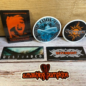 1 vintage Band Sticker ~ Drittes Auge blind ~ Werkzeug ~ Godsmack ~ Kürbisse zermalmen ~ Gestört ~ Siebenstaub ~ Musikliebhaber