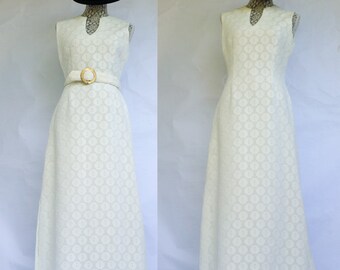 Vintage 70’s White Crochet Lace Formal Gown Wedding Sleeveless Maxi Dress By Gregg Draddy. Size 12 S/M