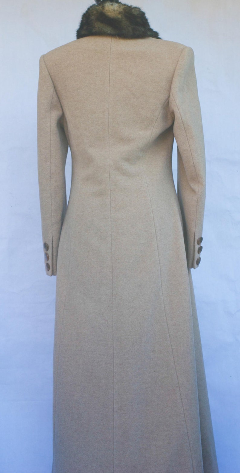 Vintage Taupe Wool Blend Faux Fur Collar Coat. Made in Poland. Size 38. S/M image 3