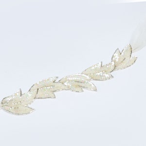 White embroidered bridal necklace image 4