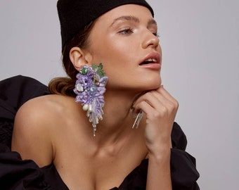 Floral embroidered earrings with crystals and flowers