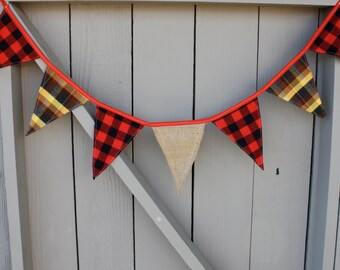 Lumberjack Party SEEN ON BUZZFEED Burlap & Buffalo Plaid Pennant Flag Bunting, Birthday Baby Shower Decor, Home Decor, Photo Prop Backdrop