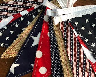 Fourth of July Banner USA Nautical Fabric Bunting Flags Pennants Garland 4th of July Party Decoration Summer Photo Prop Red White & Blue