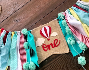 VINTAGE CIRCUS Hot Air Balloon First Birthday Banner Up Up Away Highchair Fabric Bunting Rag Tie Garland Balloon Cake Smash Photo Vintage