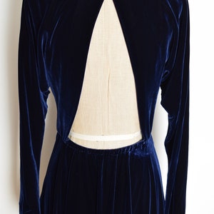 vintage 80s does 30s dress navy blue velvet backless cutout party gown XS S image 7
