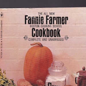 The All New Fannie Farmer Boston Cooking School Cookbook. Bantam Paperback, 1970,  In MINT/FINE Vintage Condition. Nice Gift!!!