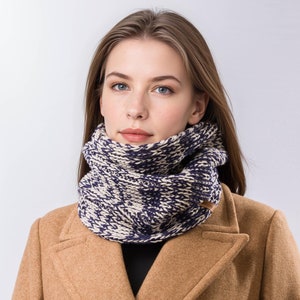 100% Wool Knit Cowl, Chunky Neck Warmer, Womens Snood