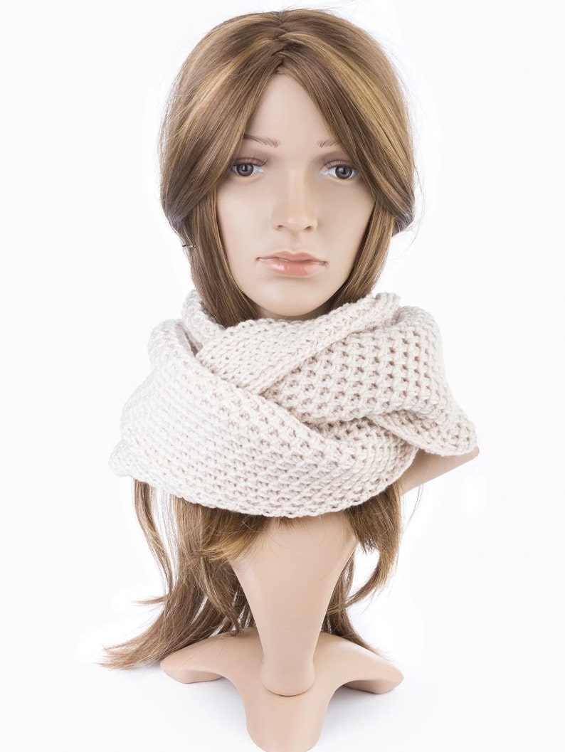 Chunky Scarf, Chunky Knit Scarf, Knit Infinity Scarf, Infinity Scarf image 9