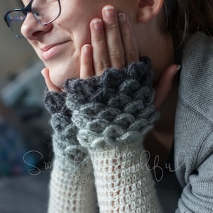 Ladies Fingerless Gloves, Crochet Gloves, Crocheted Dragon Scale Gloves,