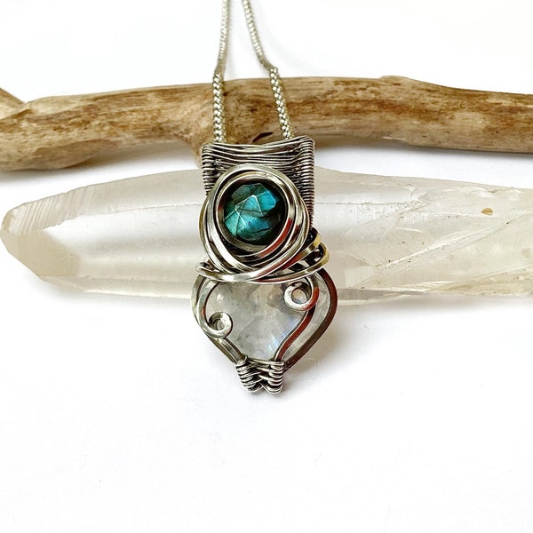 Pendentif pierre de lune, labradorite, argent, bohème chic, ethnique, modèle unique, collier hippie, chakra du 3 eme oeil,pierres naturelles