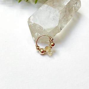 Piercing anneau citrine 22G 20G sur mesure bague hélix conch nez narine nostril oreille lobe créole daith rook cartilage tragus labret bohèm