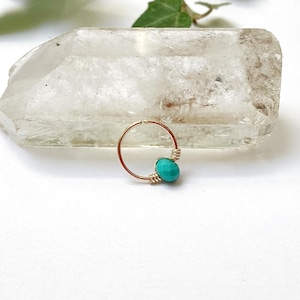 Piercing plaqué or/turquoise 22G 20G 18G anneau hélix conch septum nez narine nostril daith rook cartilage oreille lobe tragus minimaliste