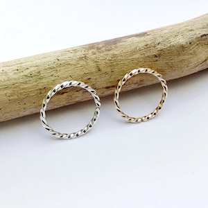 Piercing all'anello al naso, torsione, argento o placcato oro, elica, conchiglia, setto, arco, cartilagine, targo, minimalista, calibro 18, 0,8 mm, boho, hippie
