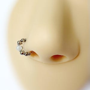 Piercing anneau pierre de lune/acier chirurgical 22G ø7 bague hélix conch nez narine nostril oreille lobe créole rook cartilage tragus bohèm