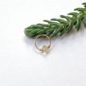 Piercing plaqué or/citrine sur mesure bague hélix conch septum daith rook cartilage oreille lobe upper lobe tragus arcade nombril labret