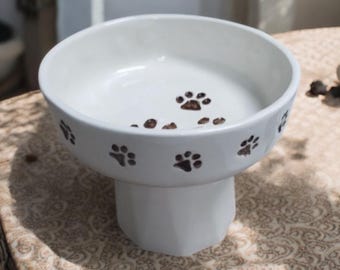 Handmade Ceramic Pet Bowl with Paw Print – 14x11 cm Elevated Dish