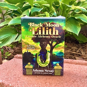 Deck de cartes et guide de l'alchimie cosmique Lilith Black Moon, jeux de cartes Black Oracle, tarots noirs, jeux de cartes Oracle Melanated