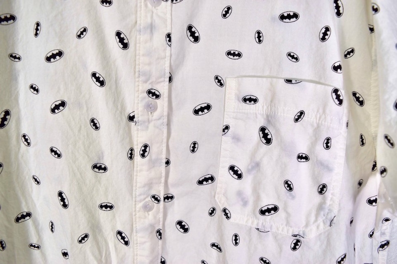 Mens Vintage Batman Button Up Shirt White with Classic Black Logo Polka Dot Style Print Size XXL 2X Short Sleeve Chest Pocket
