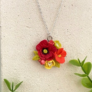 Women&#39;s chain necklace and red, orange and yellow flower pendant, jewelry made in France, flower jewelry set