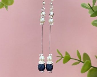 Navy blue and ivory pearls wedding earrings, customizable wedding jewelry