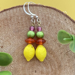 yellow costume jewelry, yellow, orange and green lemon bead earrings, fruit jewelry