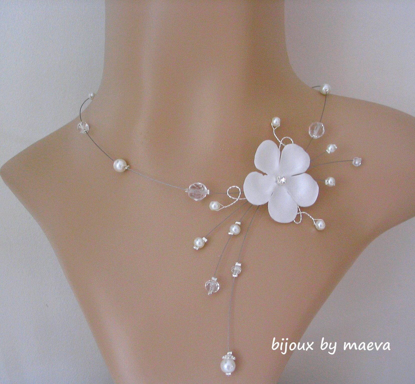 Necklace Wedding Flower Round 5 Petals Pearls Ivory and - Etsy