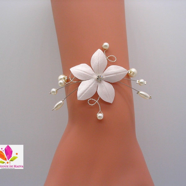 Bijoux mariage, bracelet pour mariée fleur et perles couleur ivoire, bijoux fantaisie mariée