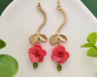 Orecchini a fiori rosa corallo, orecchini pendenti da donna, gioielli in oro, gioielli floreali realizzati in Francia