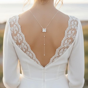 Collar de novia con flor de hortensia de satén color marfil, colgante de novia hecho en Francia, joyería nupcial personalizada